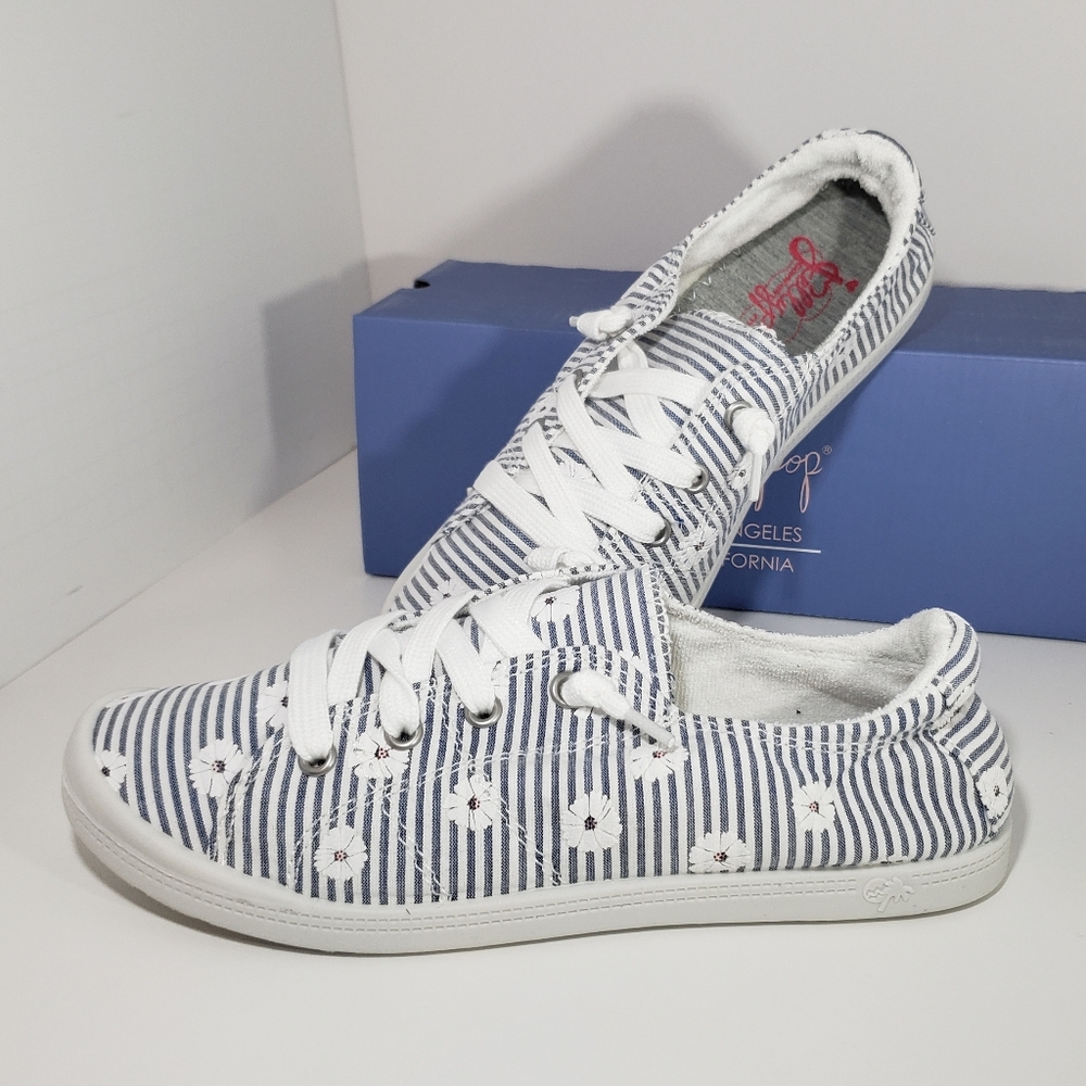 Brand New Daisy Canvas Comfort Insole Sneaker 7.5 - Picture 4 of 7
